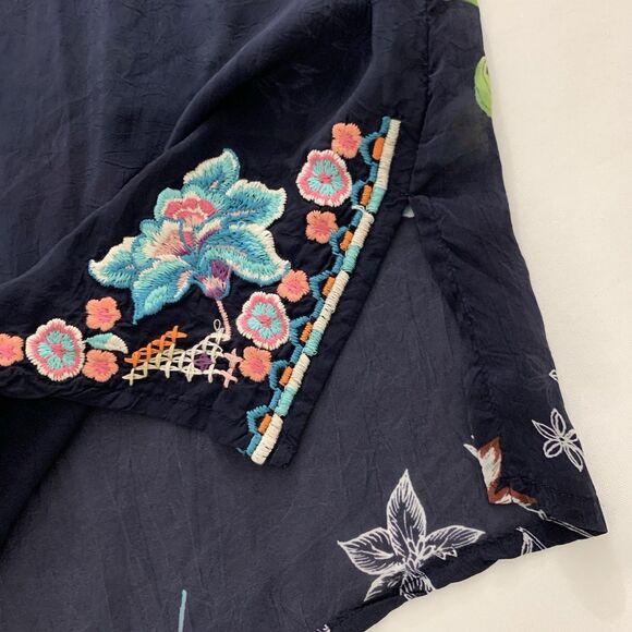 Johnny Was Elsarose Tunic Top XL Navy Embroidered Floral Colorful Festival Boho - Picture 12 of 13